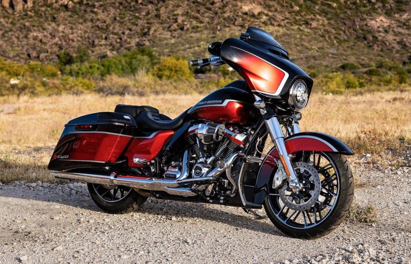 Harley Davidson Street Glide CVO