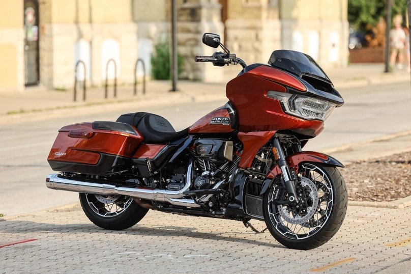 Харлей Дэвидсон CVO Road Glide