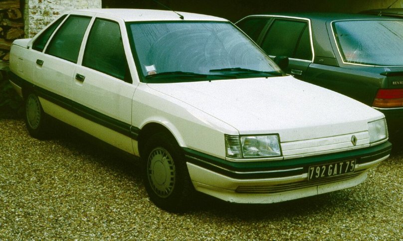 Рено 21 седан