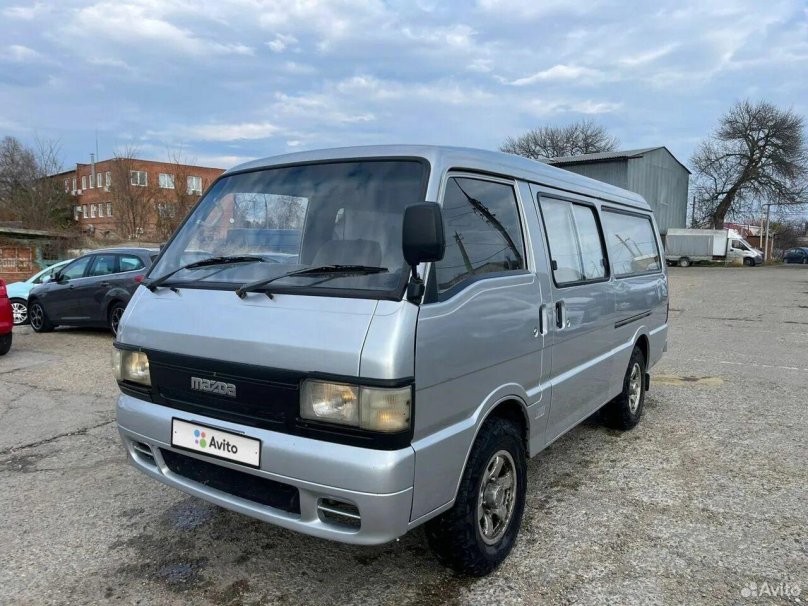 Mazda Bongo Brawny 1999