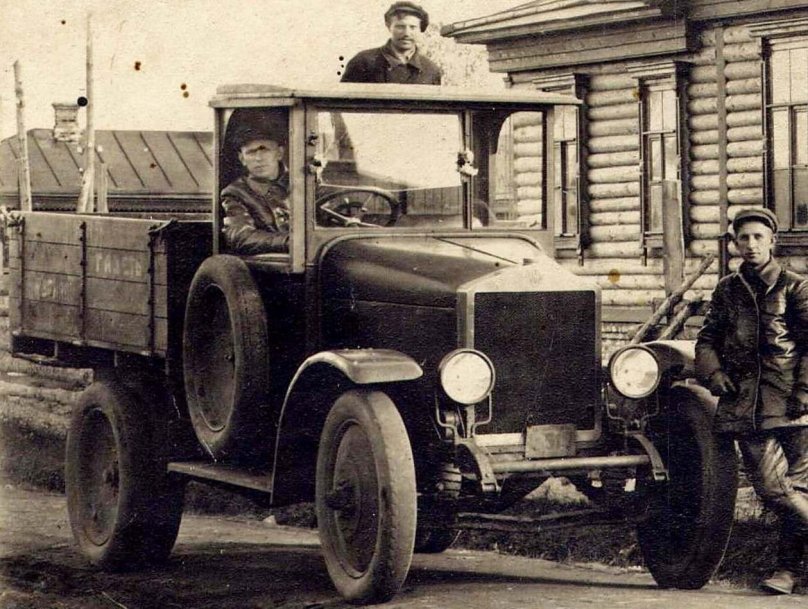 Грузовик АМО-ф15