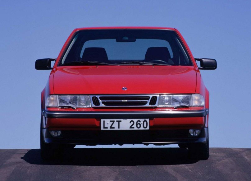 Saab 9000 CSE