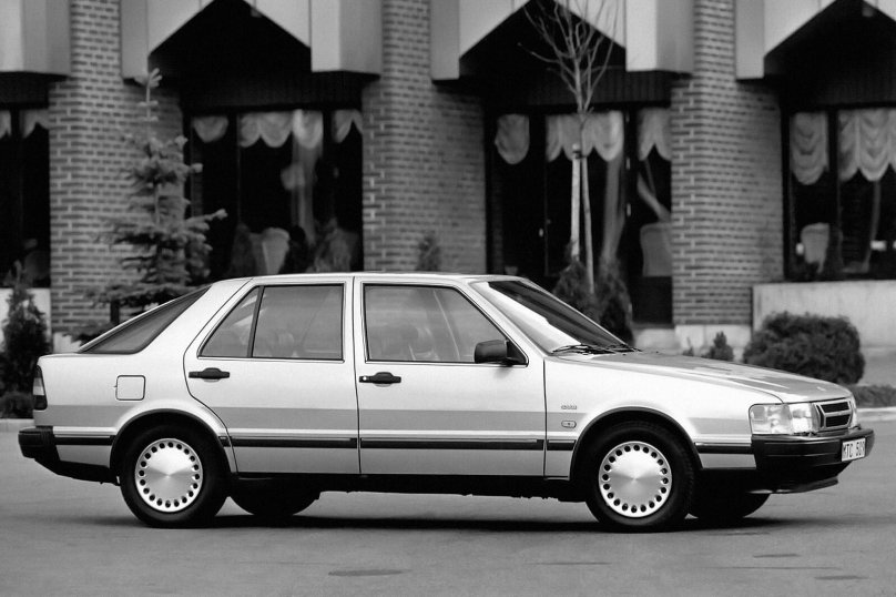 Saab 9000 1984