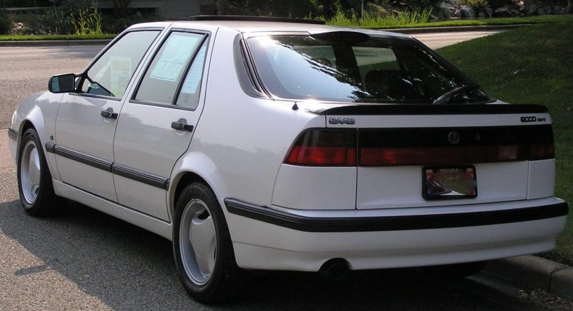 Сааб 9000 хэтчбек