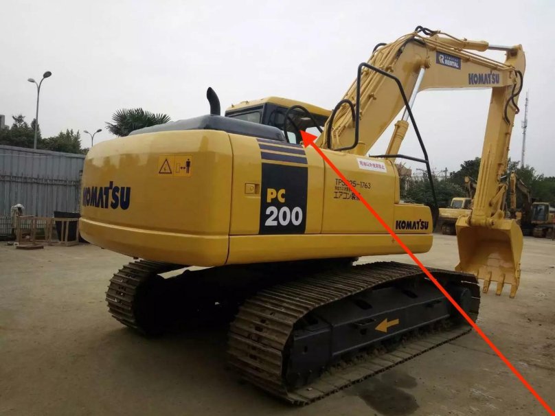 Гусеничный экскаватор Komatsu pc200