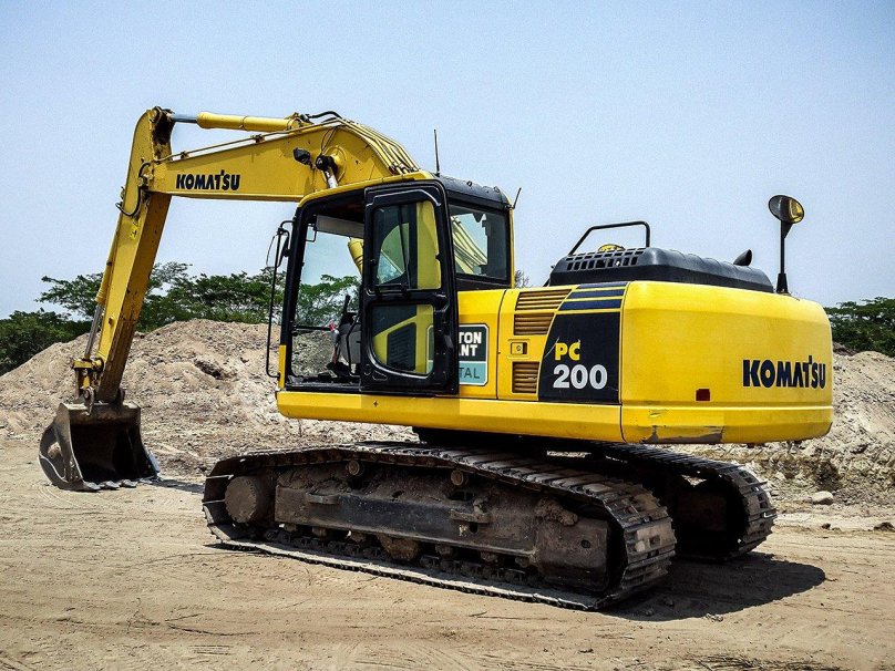 Экскаватор Komatsu рс200