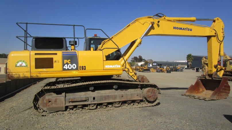 Komatsu pc400