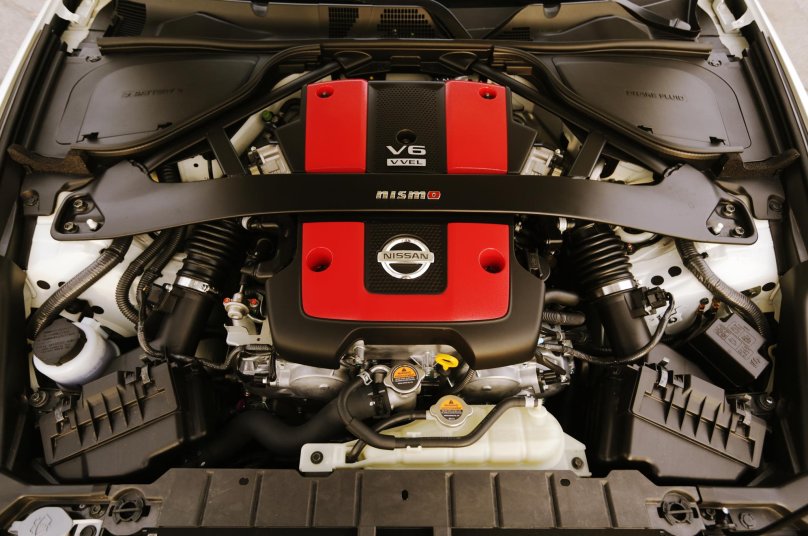 Nissan 370z двигатель