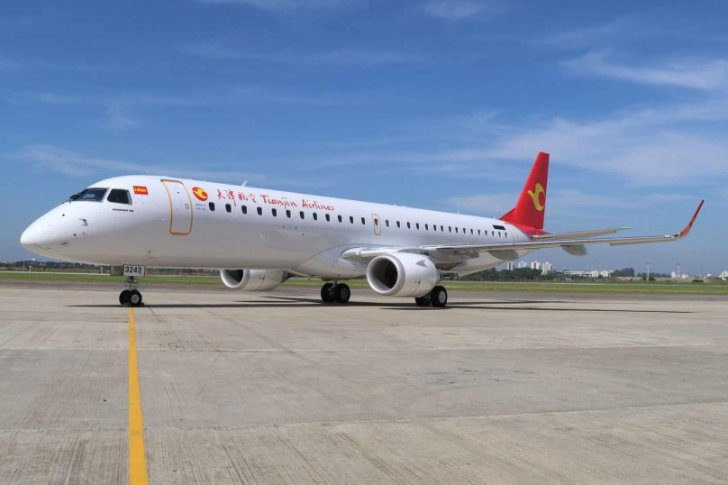 Embraer 195 Белавиа