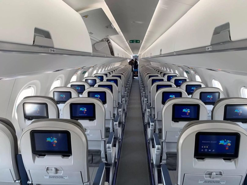 Самолет Эмбраер 195