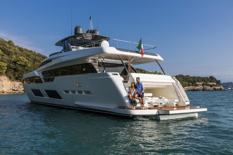 Ferretti 920 Yacht