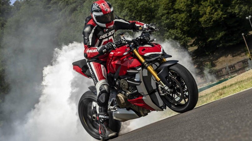 Ducati Streetfighter v4s