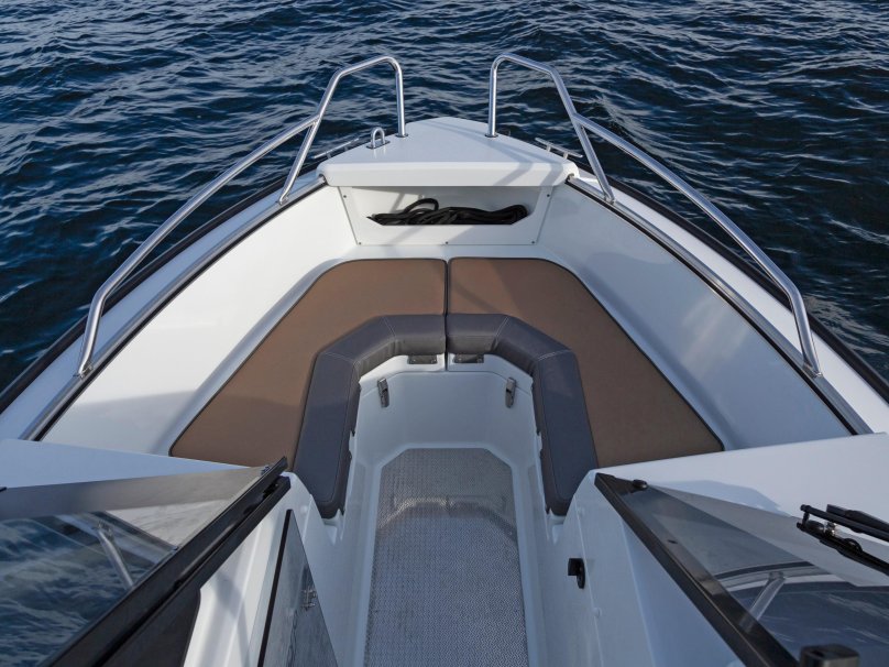 Катер Silver Hawk