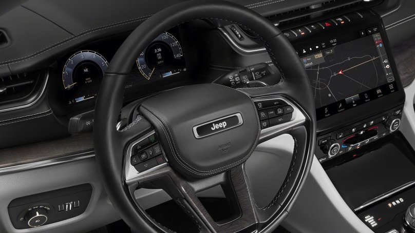 Jeep Grand Cherokee 2021 салон