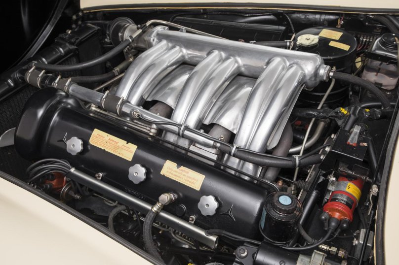 Mercedes 300sl мотор