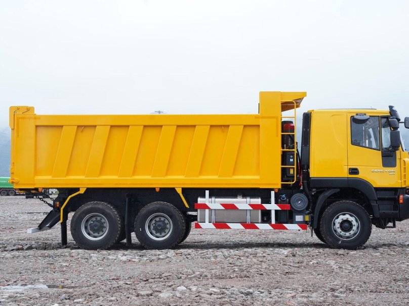 Самосвал SAIC-IVEСO (Hongyan) 6х4