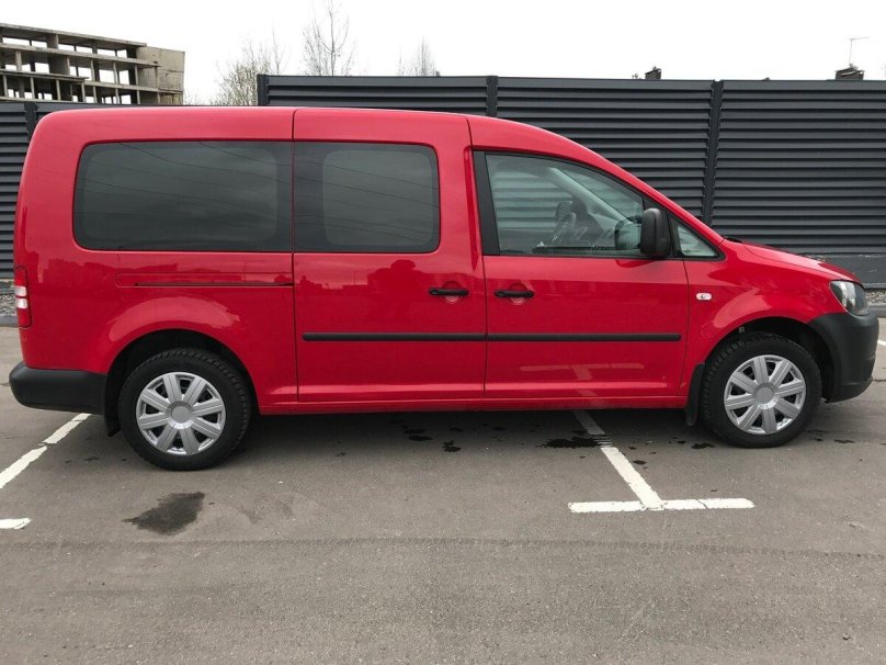 Фольксваген Кадди макси 3 Рестайлинг