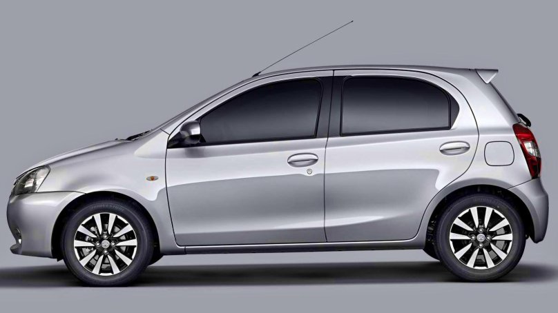 Тойота etios Хэтчбэк