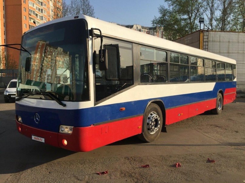 Мерседес Бенц о345