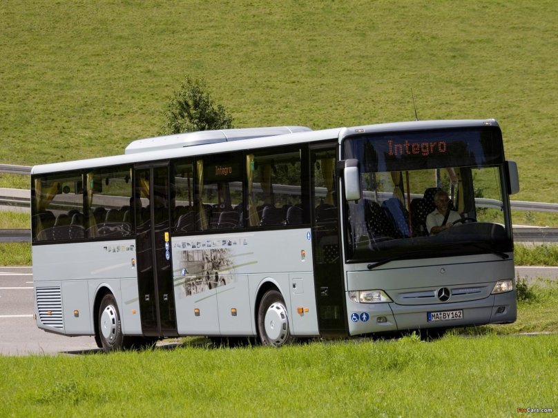Mercedes-Benz o550