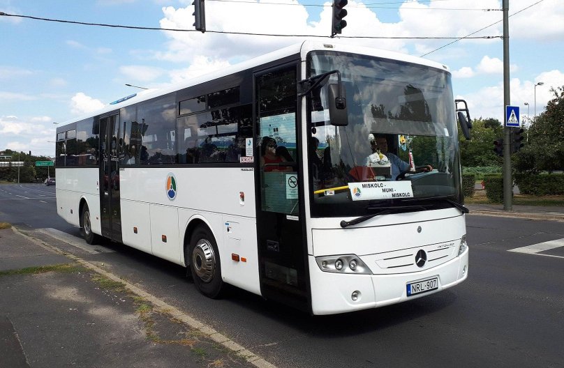 Mercedes-Benz Intouro