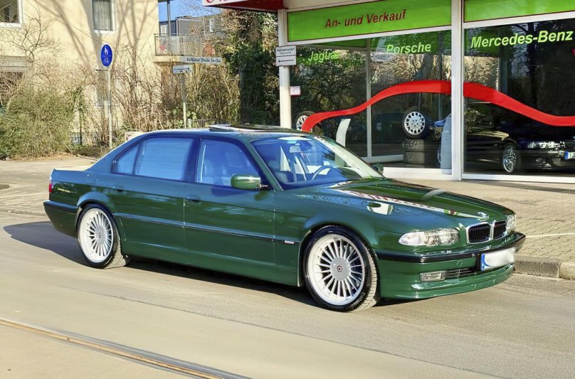 BMW e38 Alpina Green