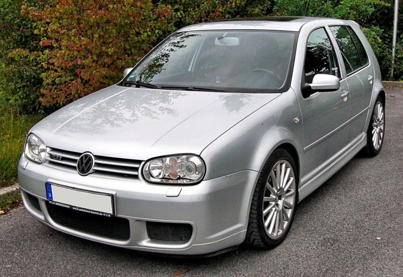 VW Golf 4 r32