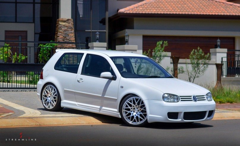 Volkswagen Golf GTI mk4
