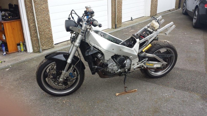 Yamaha yzf750r Streetfighter