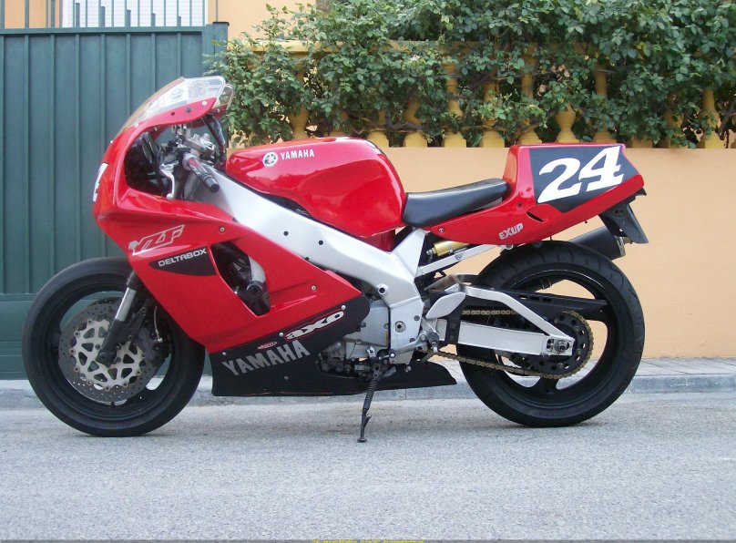 Ямаха YZF 750