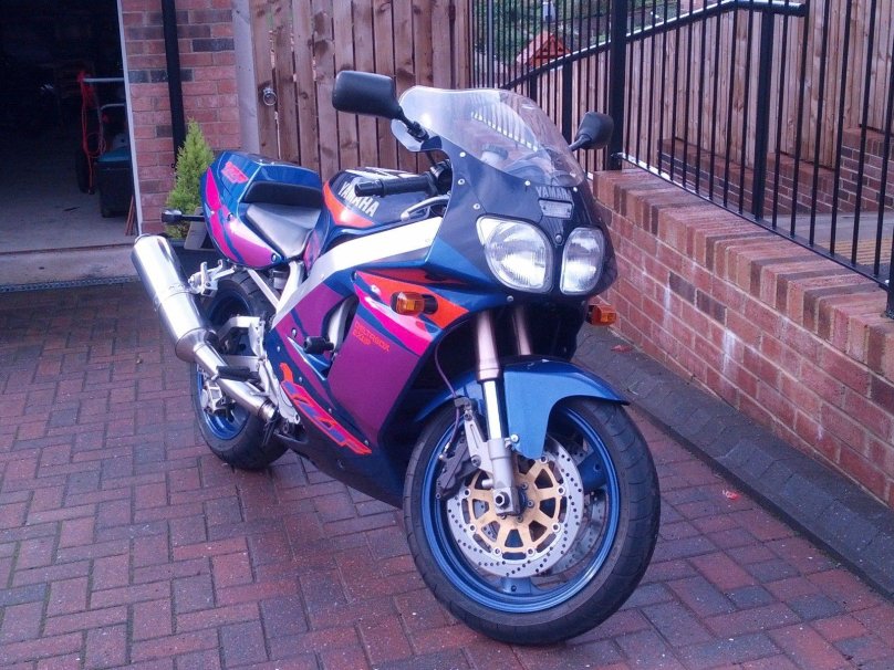 Yamaha 750 кубов YZF