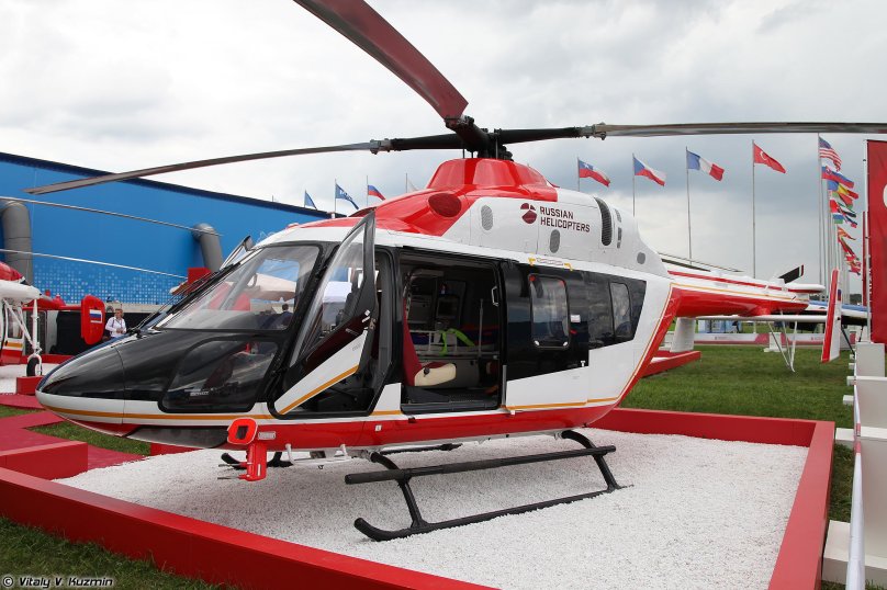 Вертолет Ансат на колесах