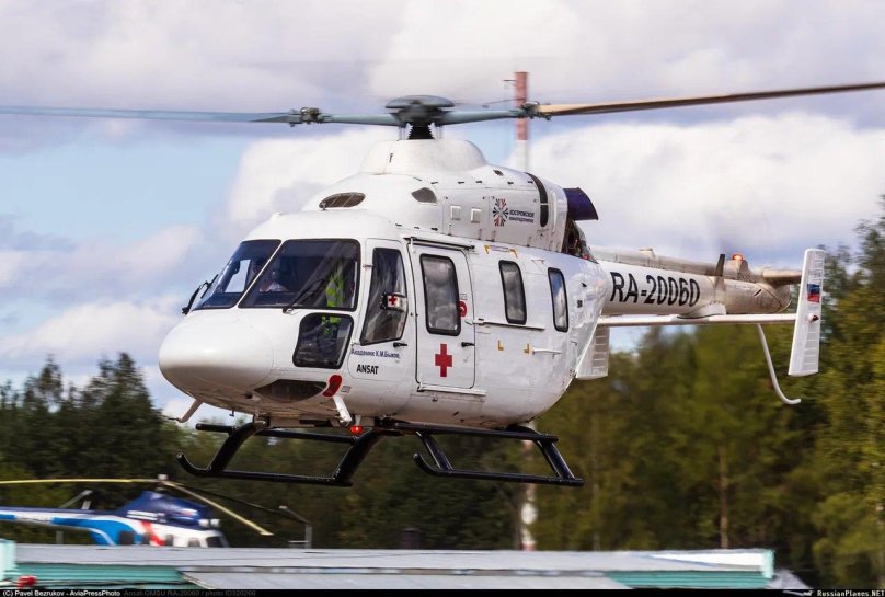 Розовый вертолет Казань апрель 2024 год