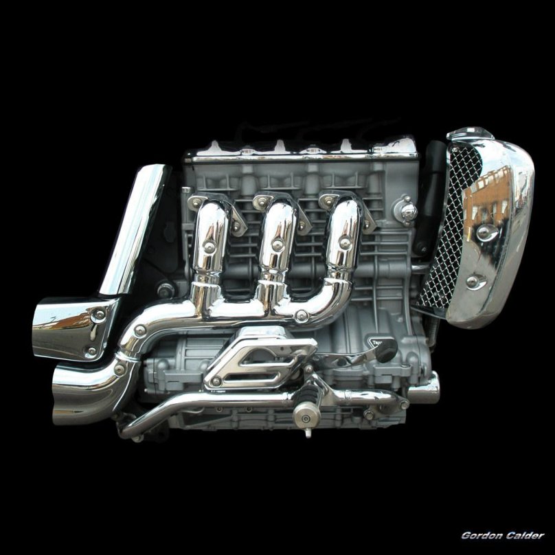 Двигатель Triumph Rocket 3