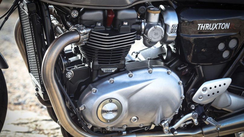 Triumph Thruxton 1200 r