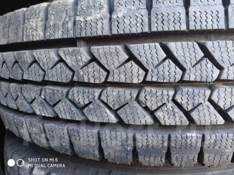 Bridgestone Blizzak vl1 165 r13 lt