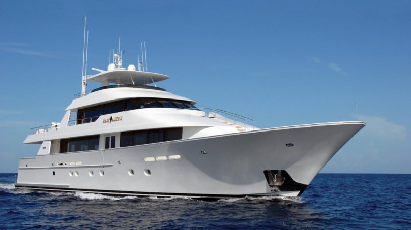 Моторная яхта Slider 42