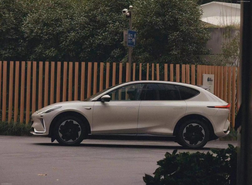 Покажи настоящие Tesla model x