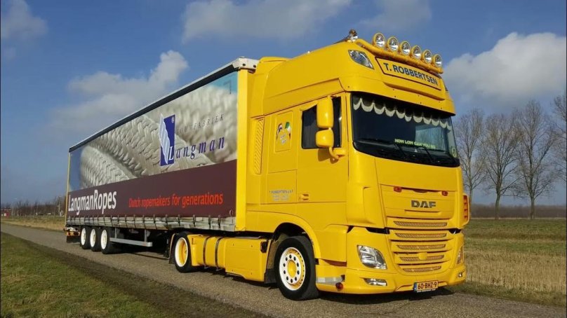 Грузовик DAF XF-105