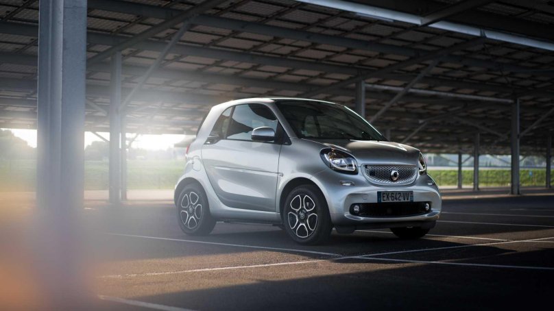 Маленькая машина Мерседес