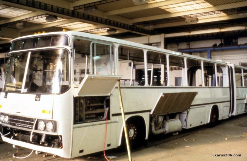 Crown Ikarus 286