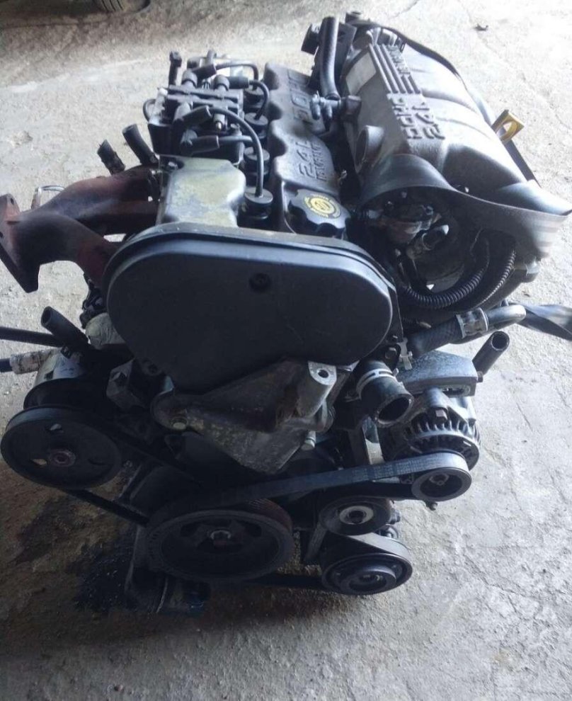 Двигатель Chrysler 2.4