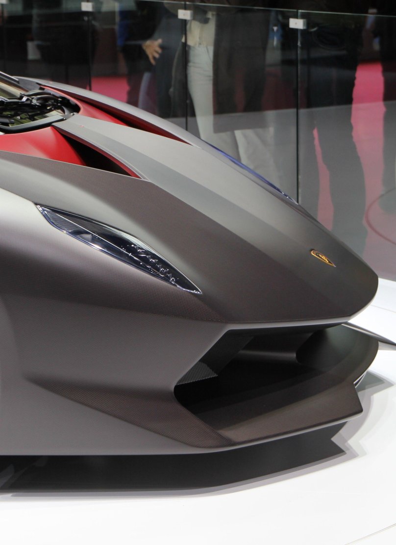 Ламборгини элементо