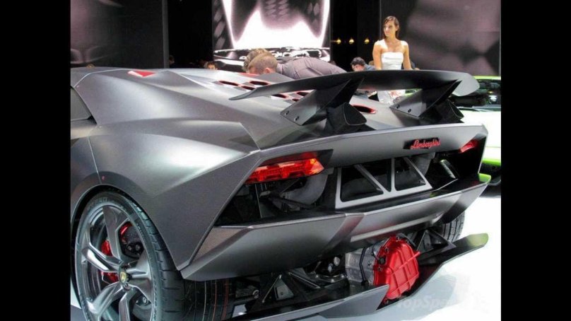 Ламборджини Sesto elemento