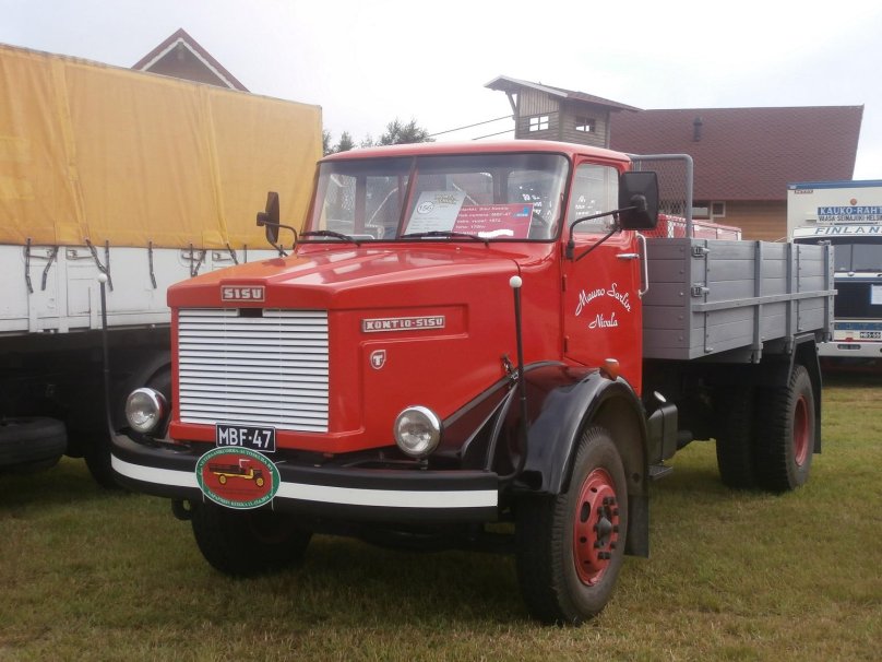 Финские Грузовики sisu