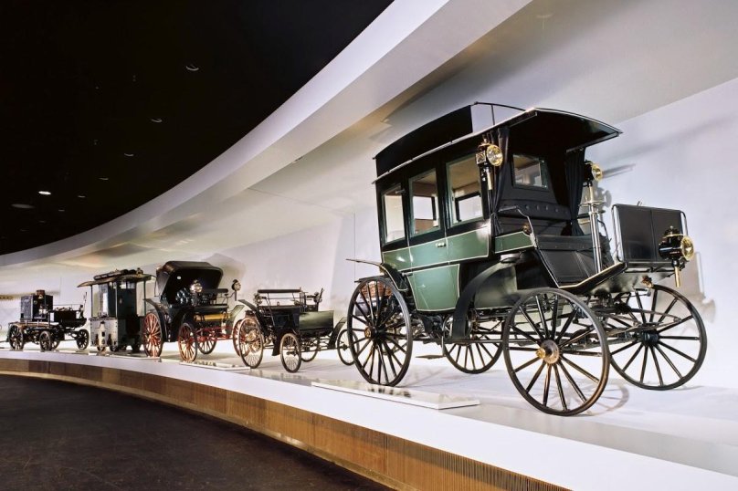 Музей Мерседес в Штутгарте
