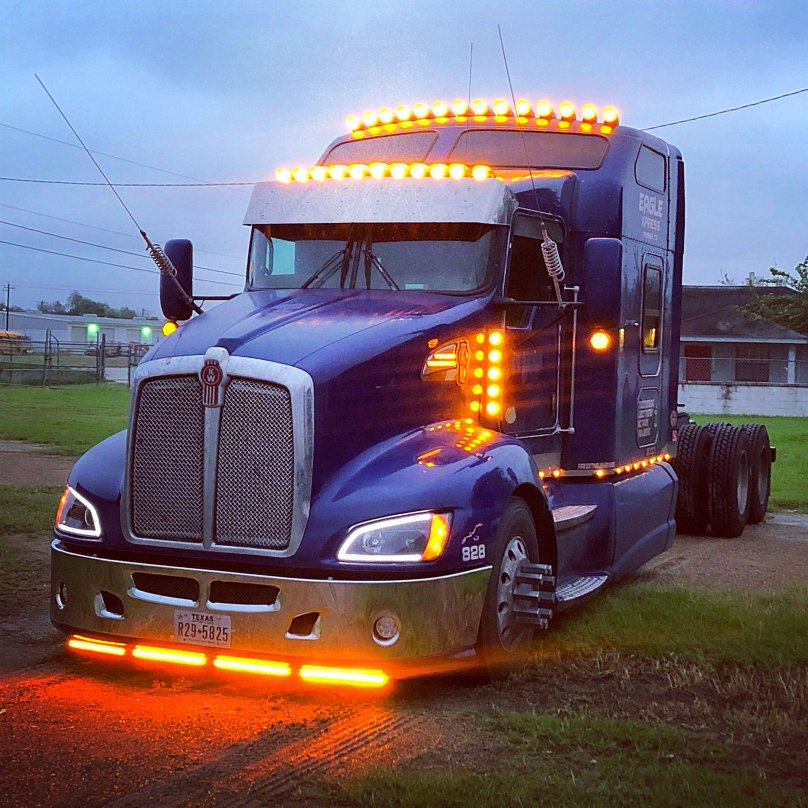 Грузовик Kenworth t660