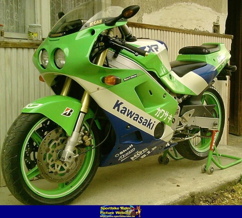 Kawasaki ZXR