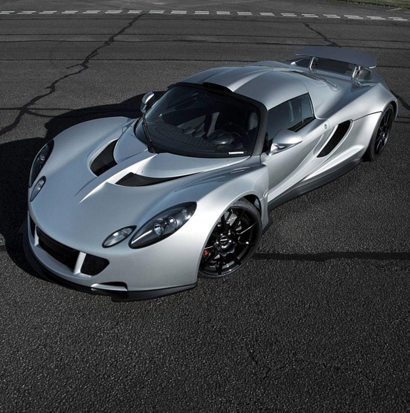 Машина Hennessey Venom gt