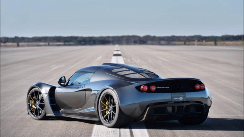 Автомобиль Hennessey Venom gt